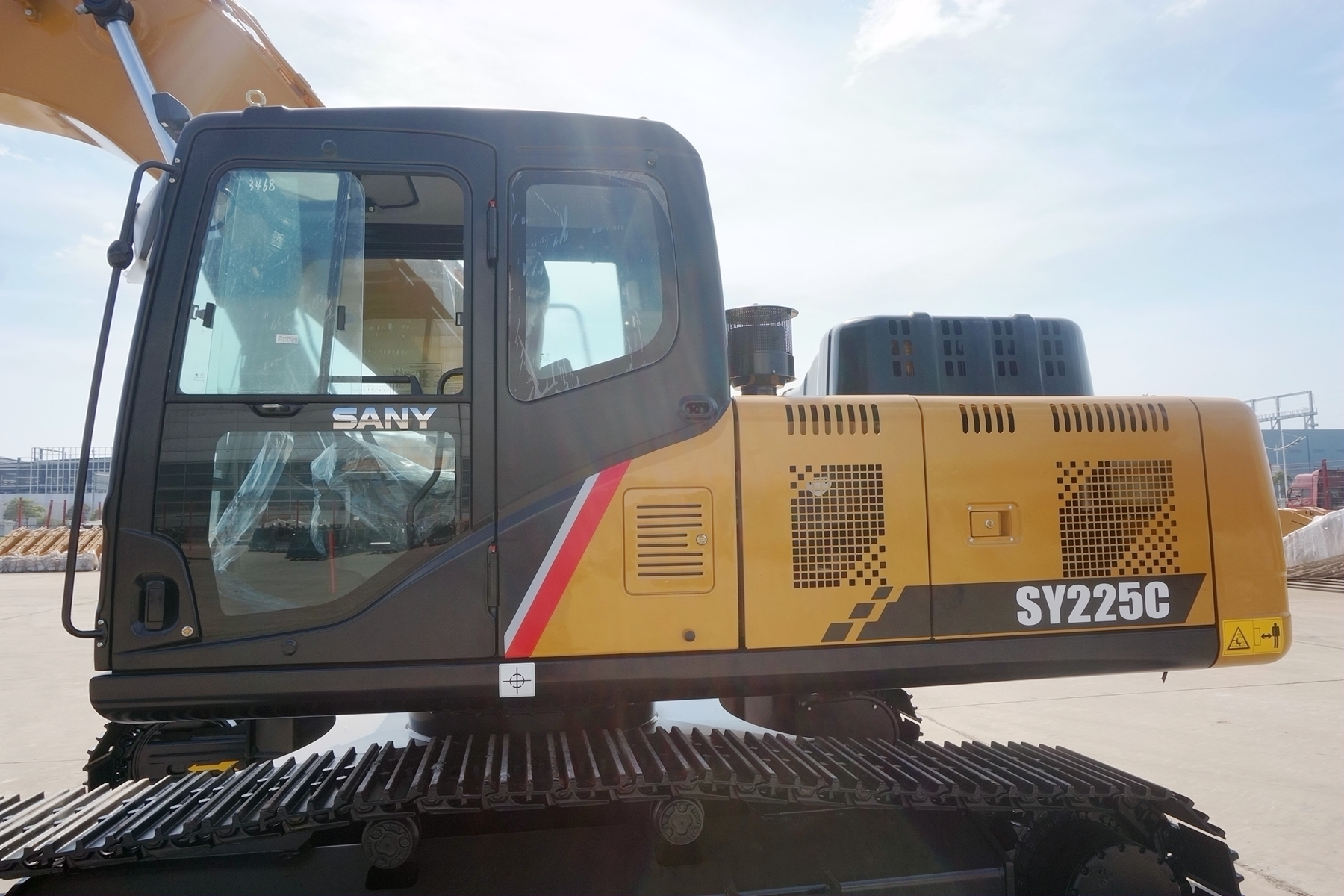 三一重工sy225c挖掘机