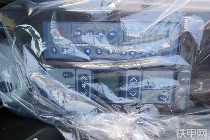 三一重工SY305H挖掘机局部