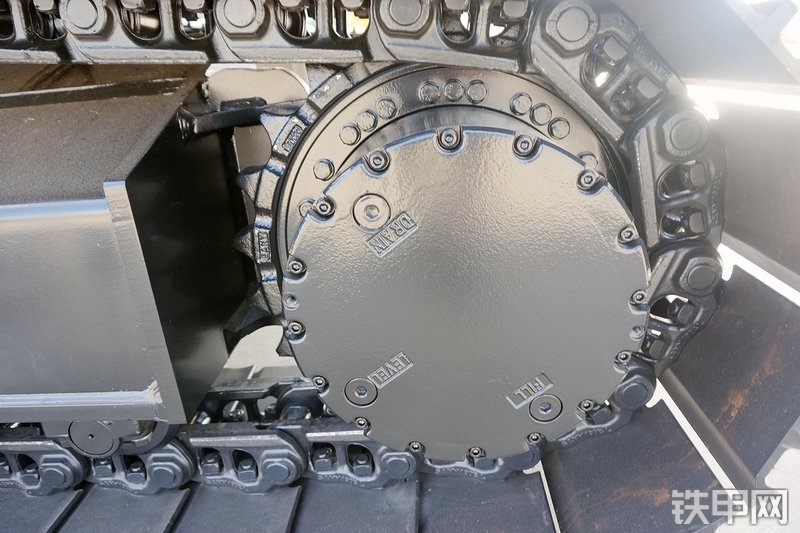 三一重工SY225C挖掘机局部