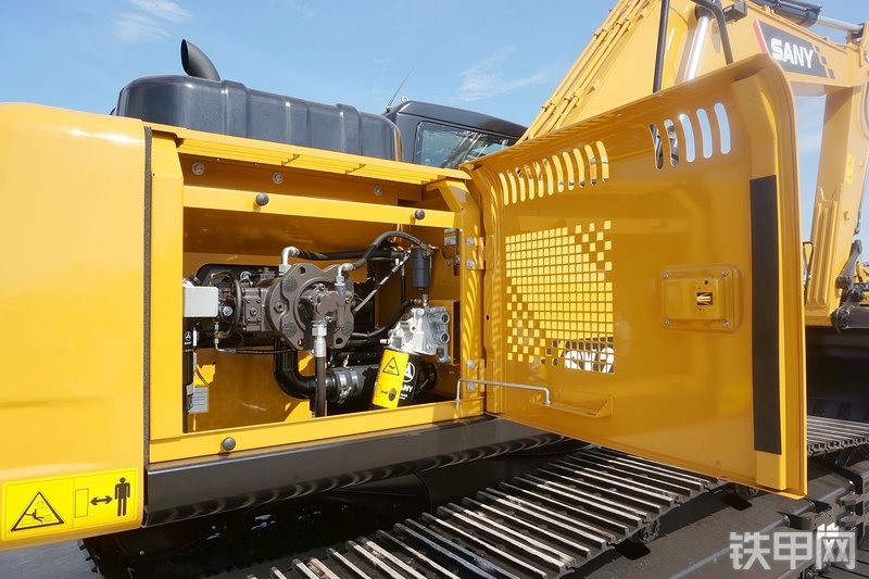 三一重工SY225C挖掘机局部