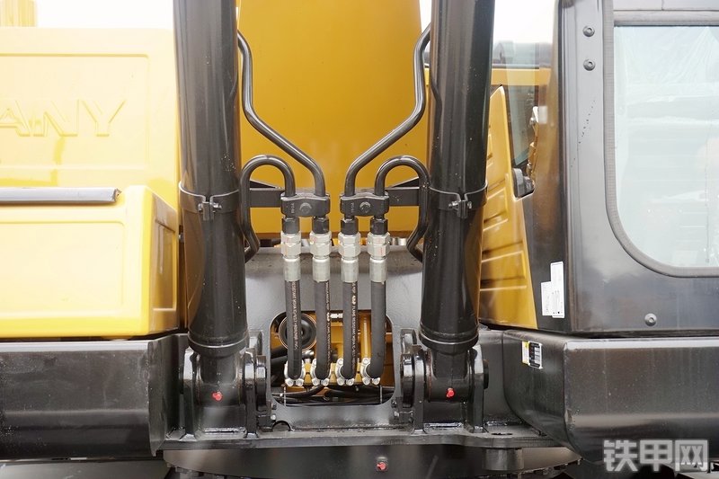 三一重工SY155W挖掘机局部