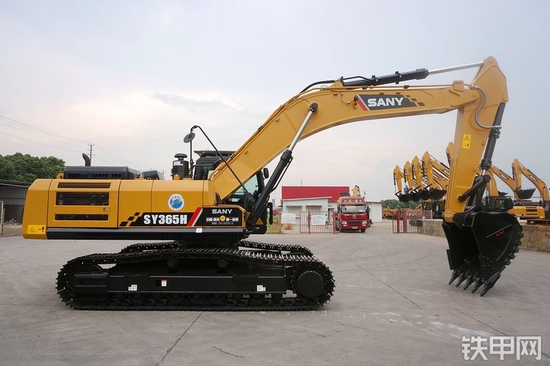 三一重工SY365H挖掘机整机外观