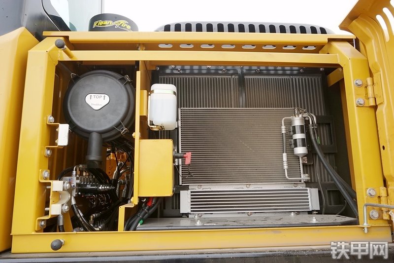 三一重工SY155W挖掘机局部