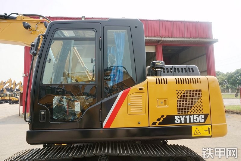 三一重工SY115C挖掘机整机外观