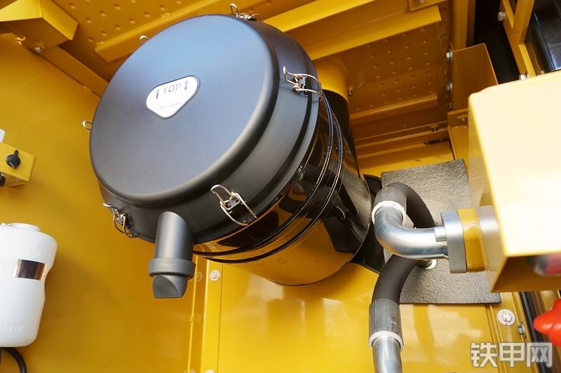 三一重工SY305H挖掘机局部