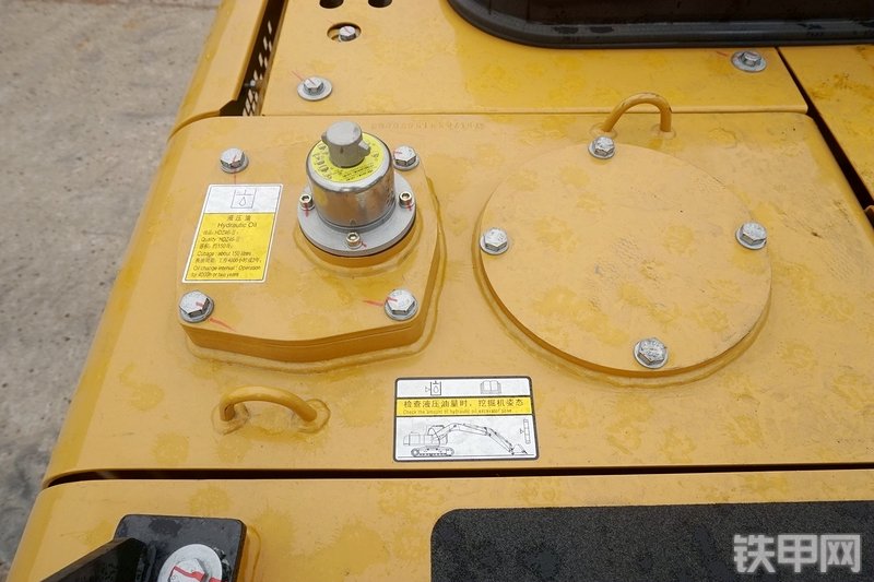 三一重工SY155W挖掘机局部