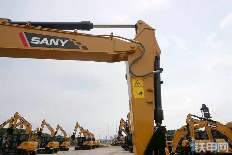 三一重工SY155W挖掘机局部