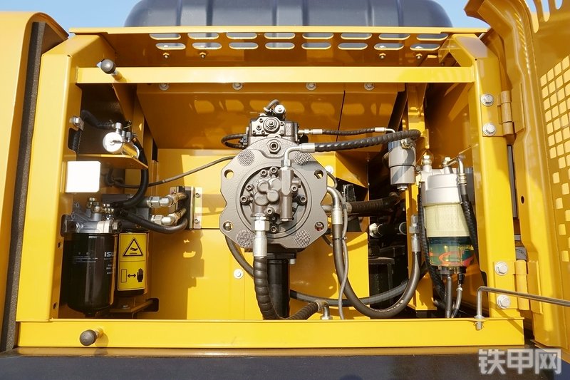 三一重工SY305H挖掘机局部