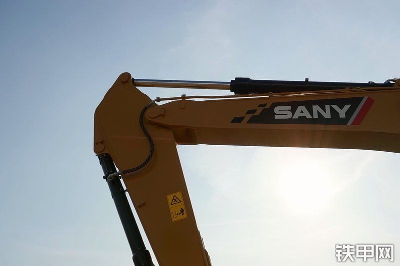 三一重工SY305H挖掘机局部