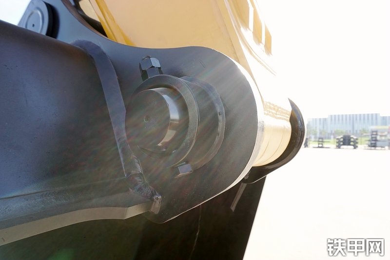 三一重工SY285C挖掘机局部