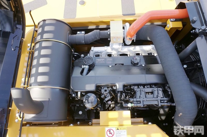 三一重工SY265C挖掘机局部