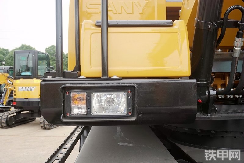 三一重工SY155W挖掘机局部