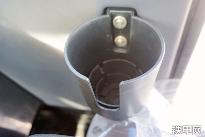 三一重工SY245H挖掘机局部