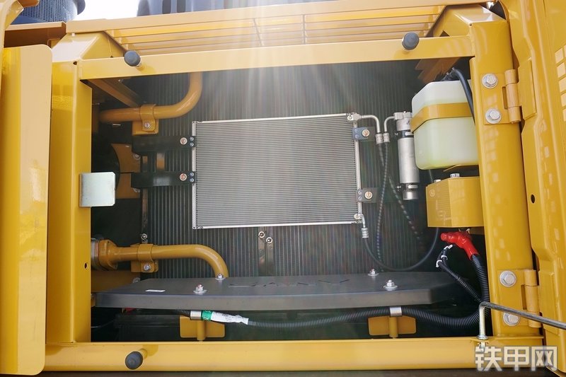 三一重工SY195C挖掘机局部