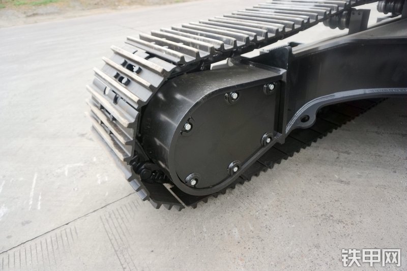 三一重工SY365H加长臂挖掘机局部