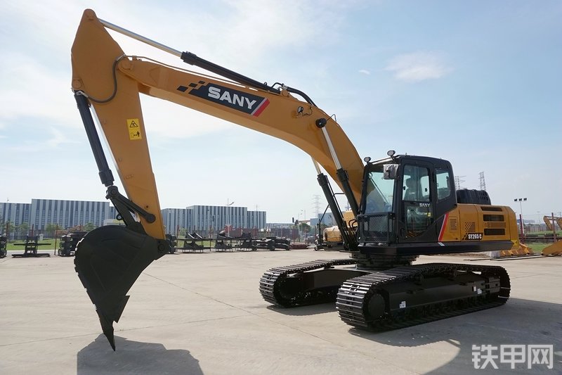 三一重工SY265C挖掘机整机外观