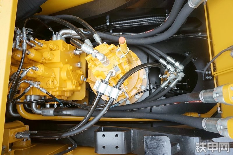 三一重工SY365H挖掘机局部