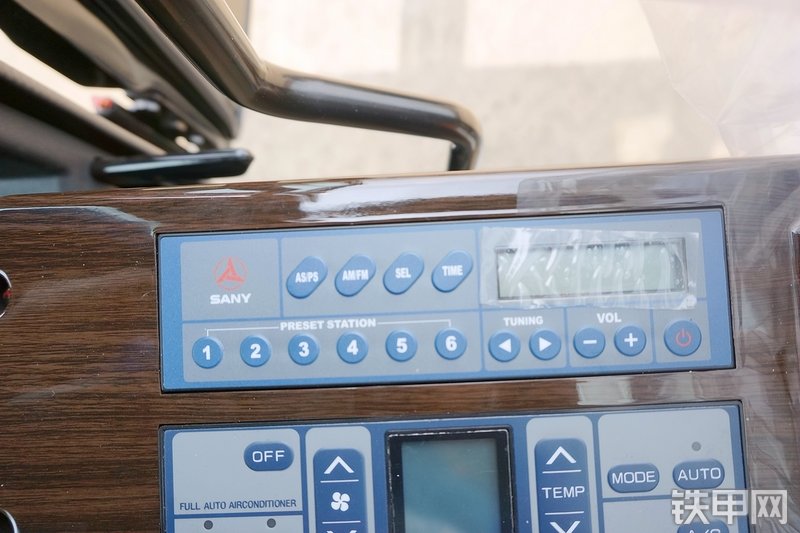 三一重工SY115C挖掘机局部