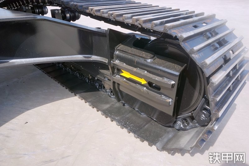 三一重工SY215CA加长臂挖掘机局部