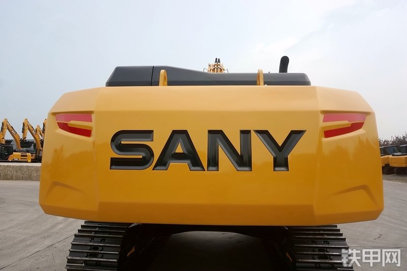 三一重工SY365H挖掘机整机外观