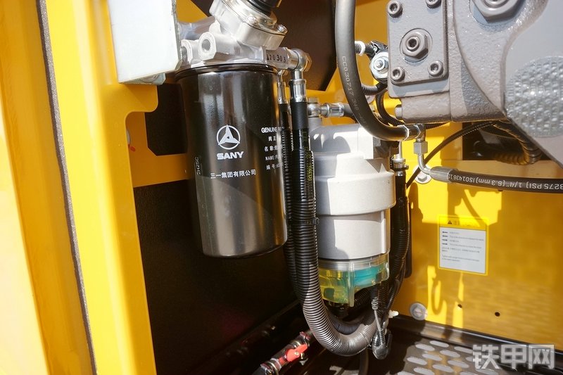 三一重工SY225C挖掘机局部