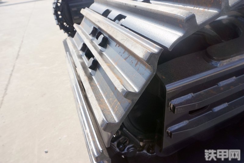 三一重工SY225C挖掘机局部