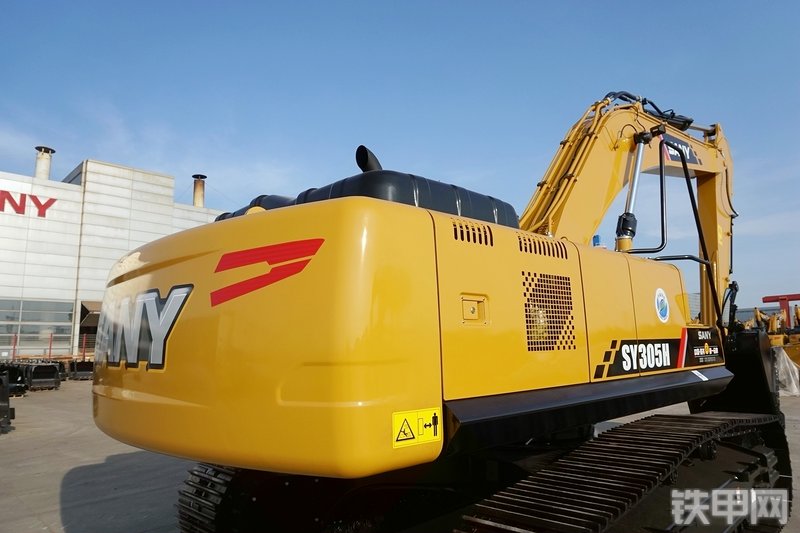 三一重工SY305H挖掘机整机外观