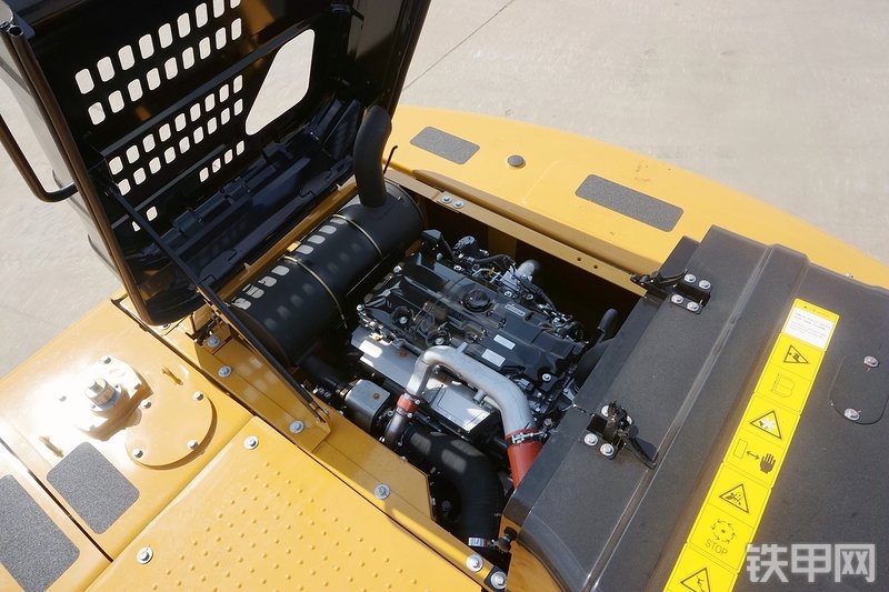 三一重工SY225C挖掘机局部