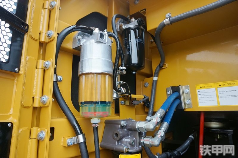 三一重工SY365H挖掘机局部