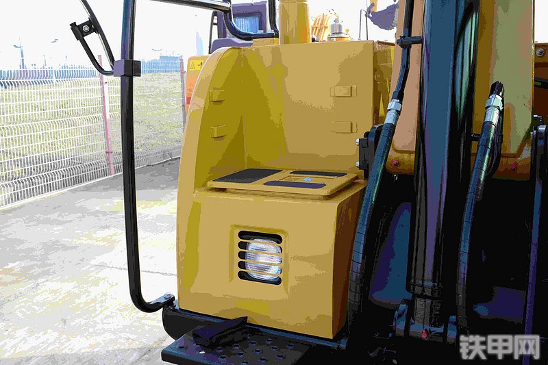 三一重工SY65C挖掘机局部