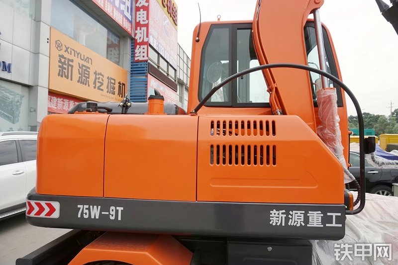 新源XY75W-9挖掘机整机外观