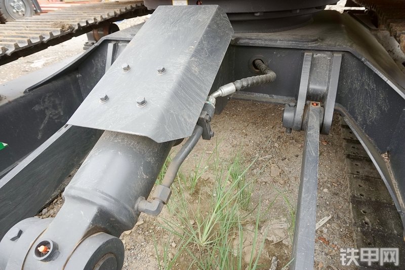 卡特重工CT85-8B挖掘机局部