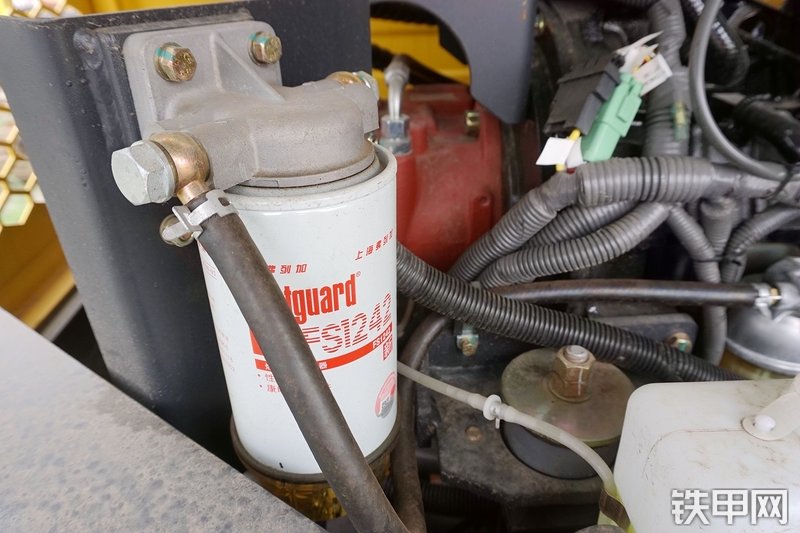 卡特重工CT85-8B挖掘机局部