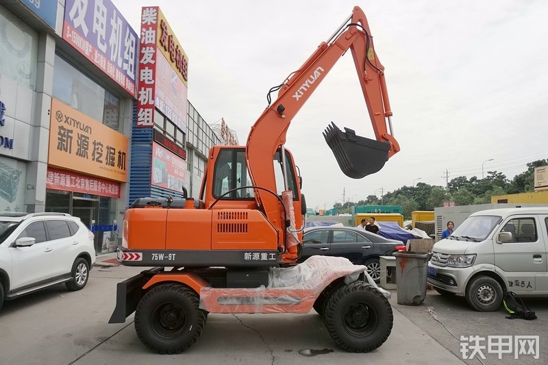 新源XY75W-9挖掘机整机外观