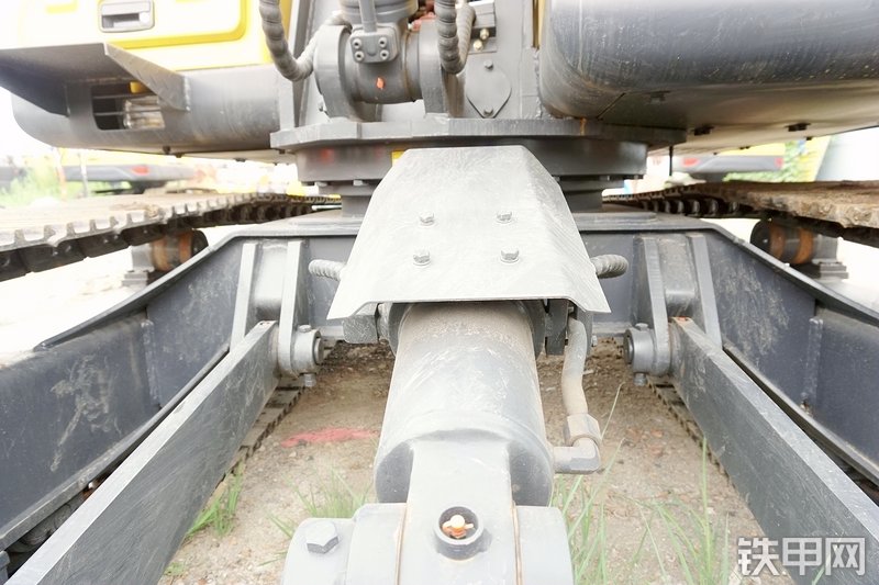 卡特重工CT85-8B挖掘机局部