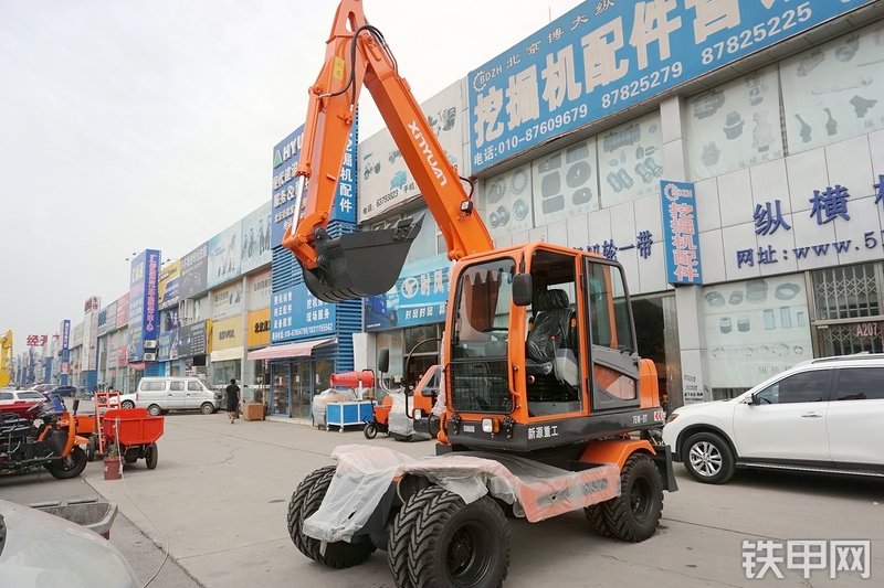 新源XY75W-9挖掘机整机外观