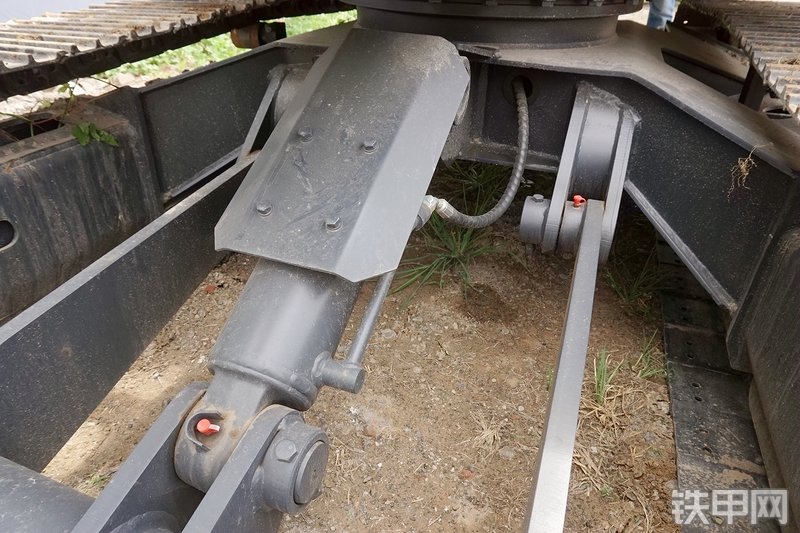 卡特重工CT60-8B挖掘机局部