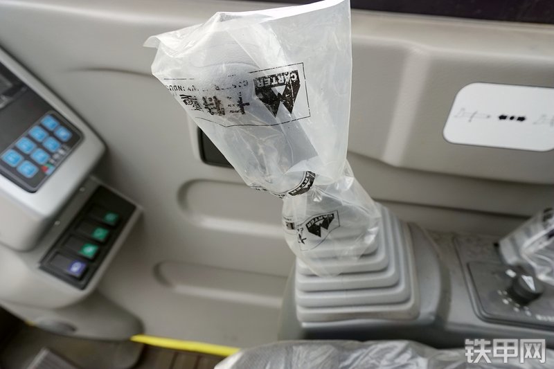 卡特重工CT85-8B挖掘机局部