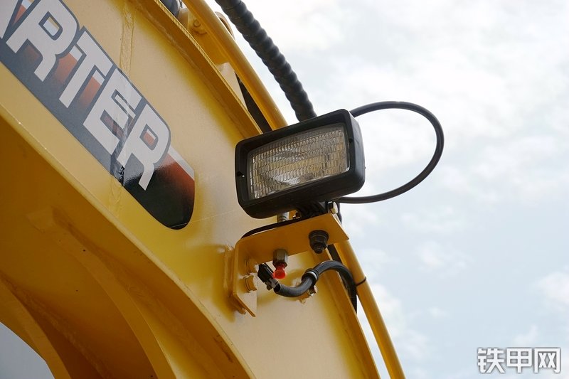 卡特重工CT60-8B挖掘机局部