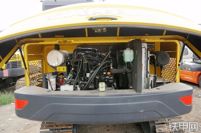 卡特重工CT85-8B挖掘机局部