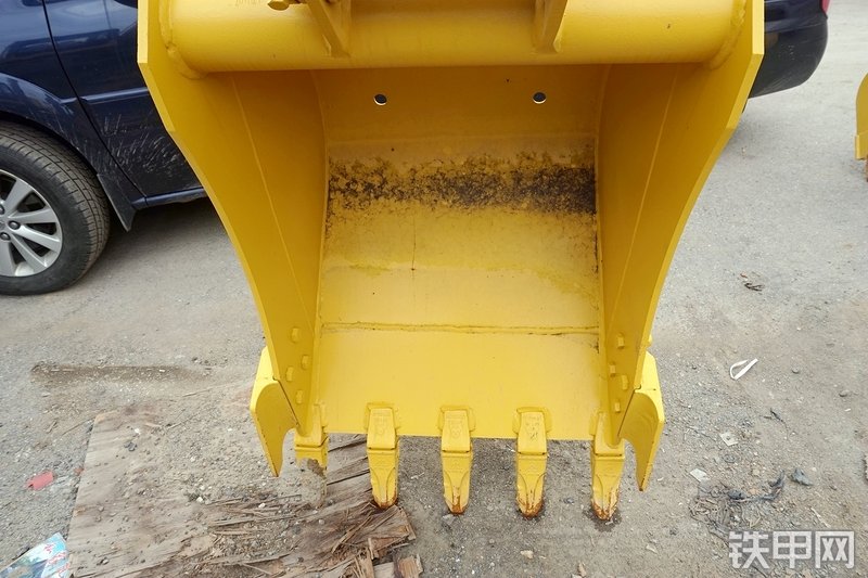 卡特重工CT85-8B挖掘机局部