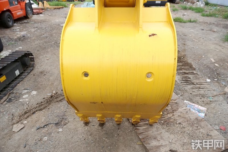 卡特重工CT85-8B挖掘机局部