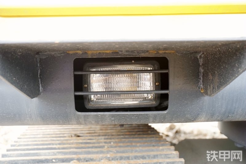 卡特重工CT85-8B挖掘机局部