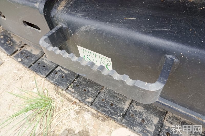 卡特重工CT60-8B挖掘机局部