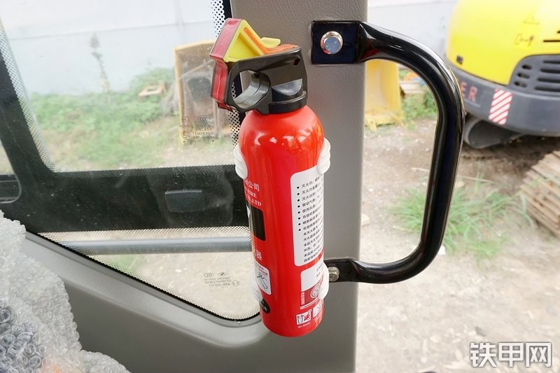 卡特重工CT85-8B挖掘机局部