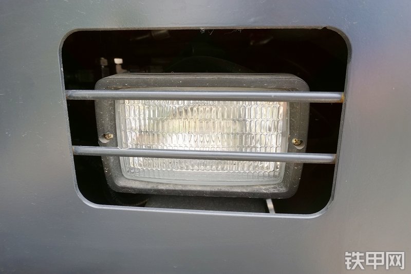 卡特重工CT60-8B挖掘机局部