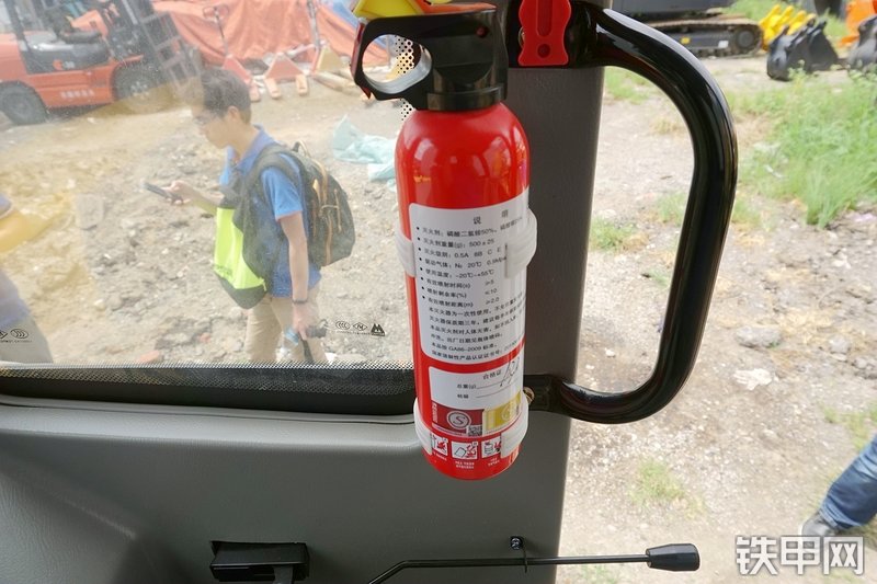 卡特重工CT60-8B挖掘机局部