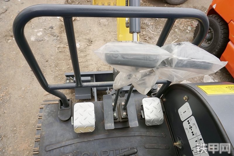 卡特重工CT16-9B挖掘机局部