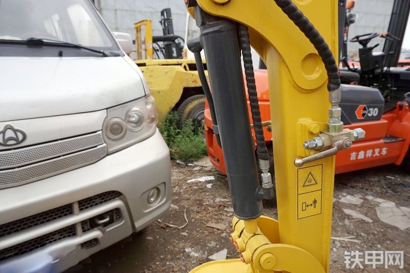 卡特重工CT16-9B挖掘机局部