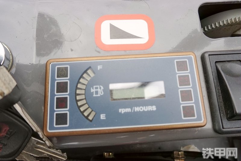 卡特重工CT16-9B挖掘机局部